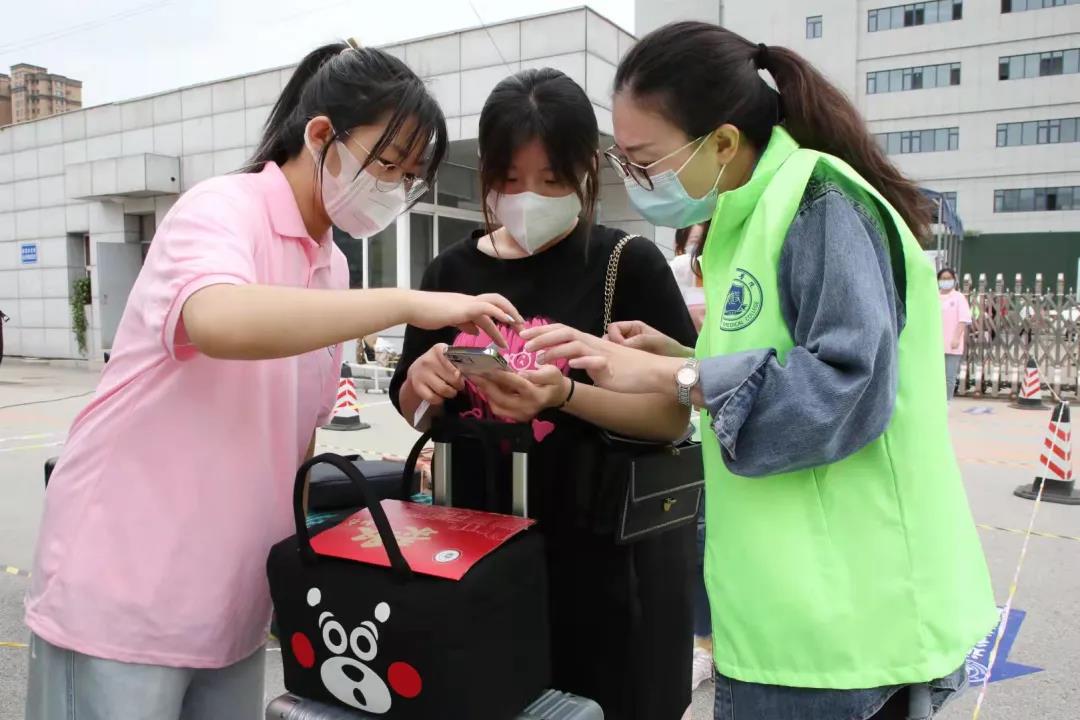 沈阳医学院新生开学季|| 2021，遇见沈医！