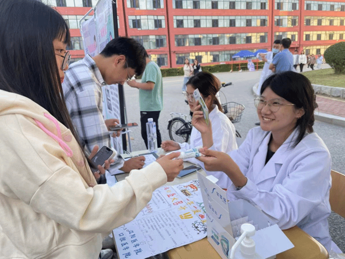 沈阳医学院高尚同学图片