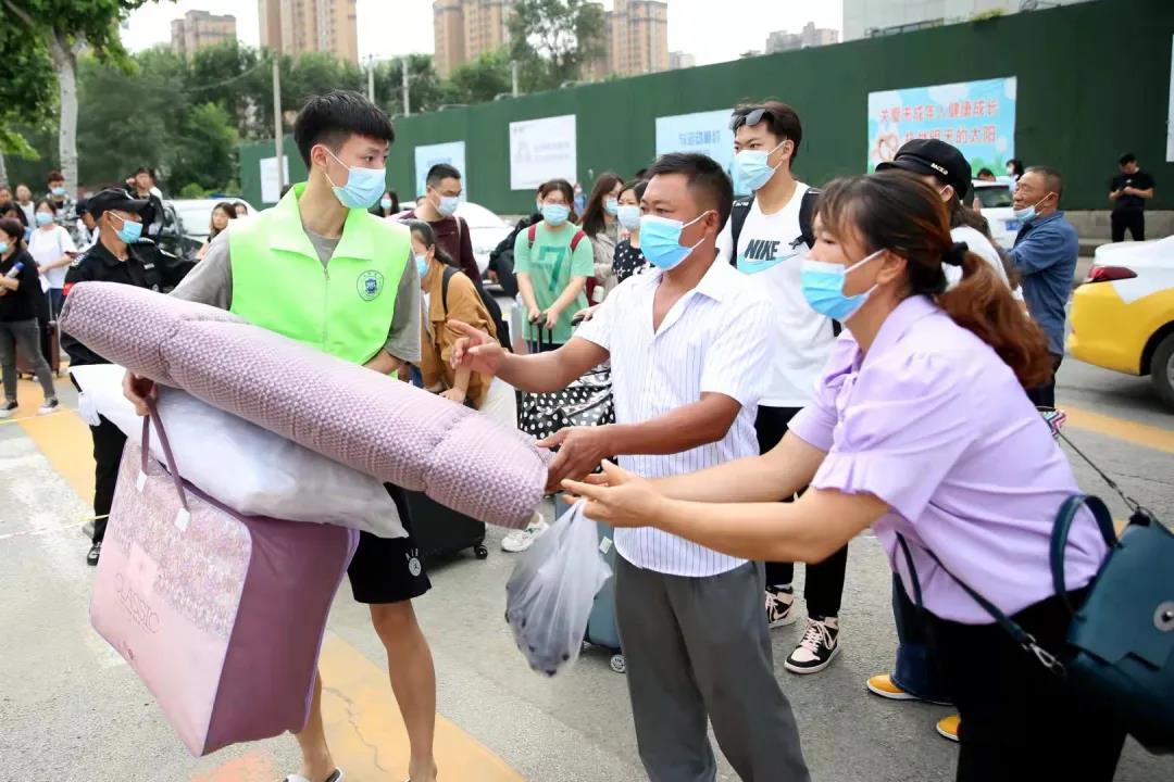 沈阳医学院新生开学季|| 2021，遇见沈医！