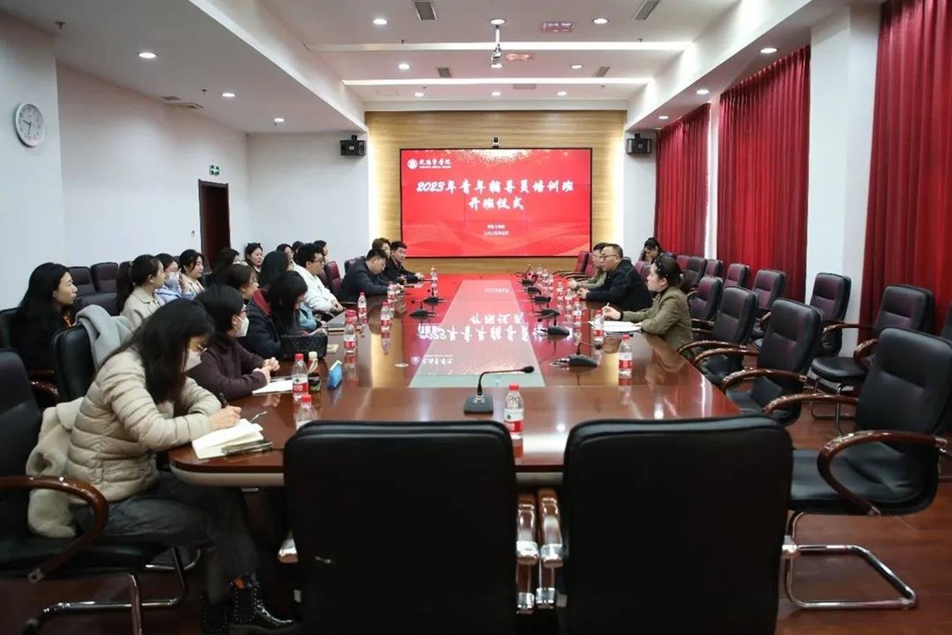 说明: 图片 说明: 图片
