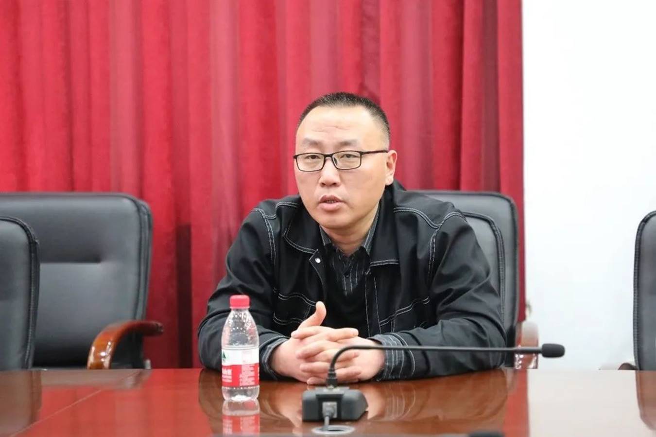 说明: 图片 说明: 图片